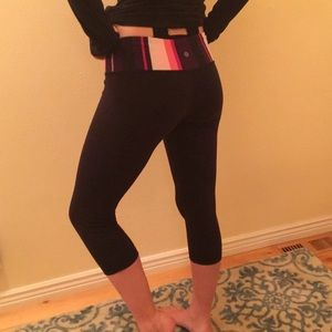 Black Capri Lululemon Leggings